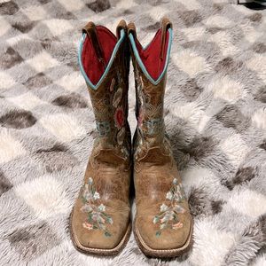 Macie Bean Kids cowgirl boots